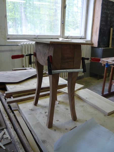 Model stolku s intarzií (8)