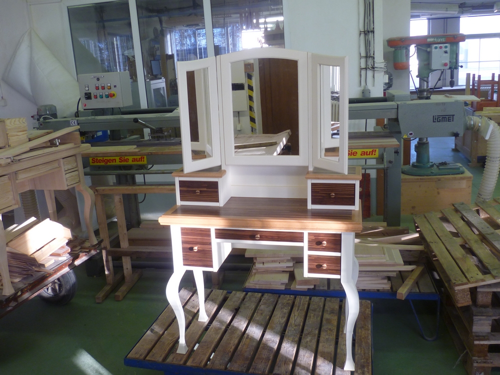 Toaletní stolek (5)