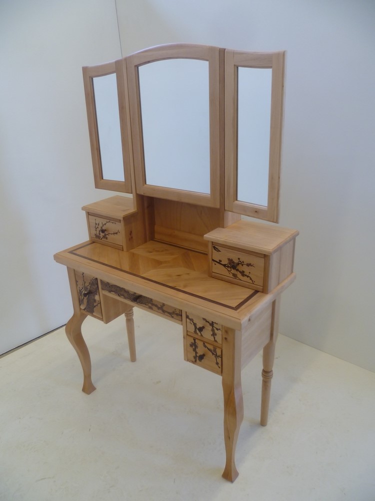 Toaletní stolek (21)