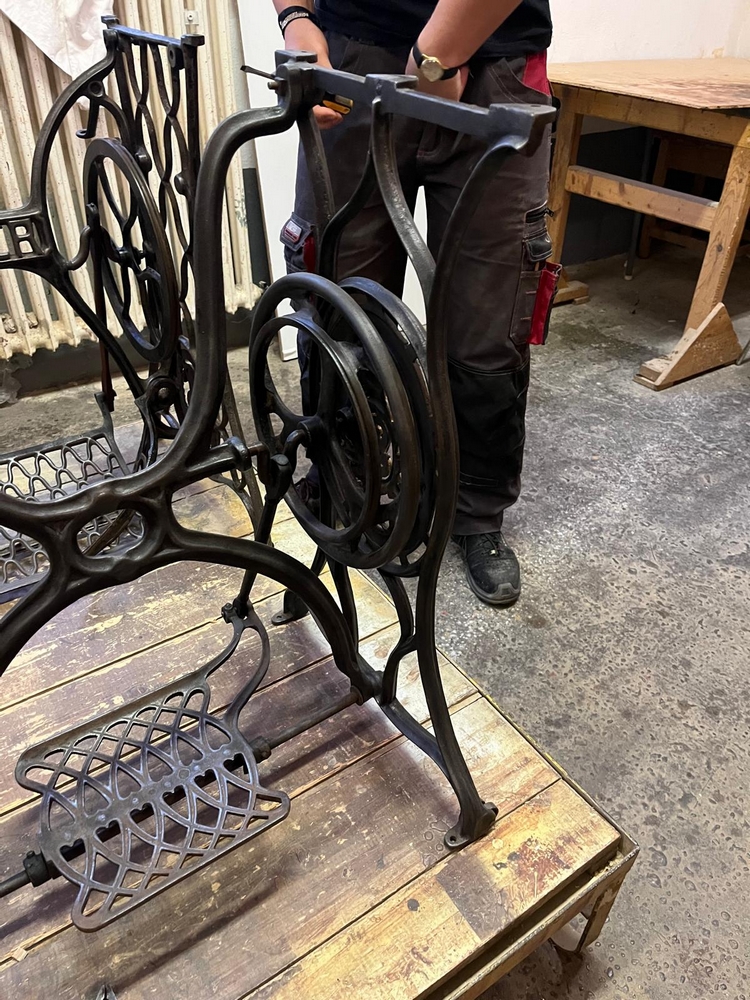 Šicí stroje průběh opravy (6)