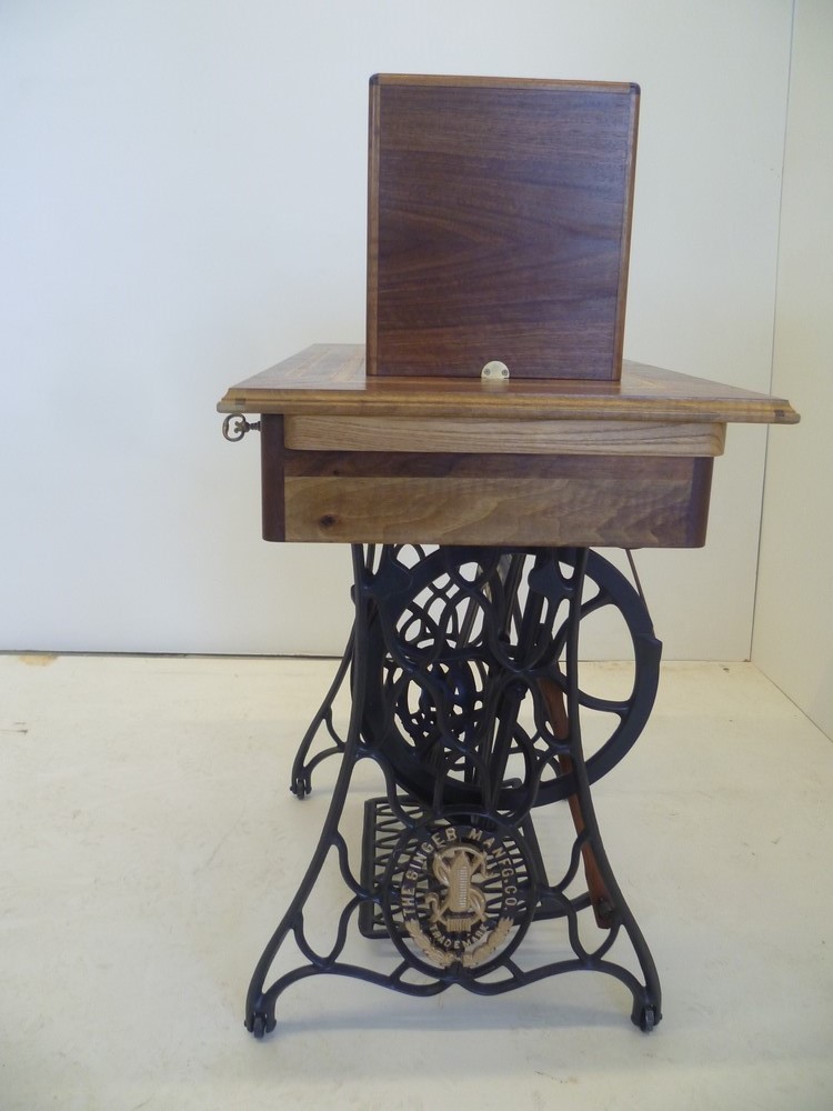 Šicí stroje po opravě (17)