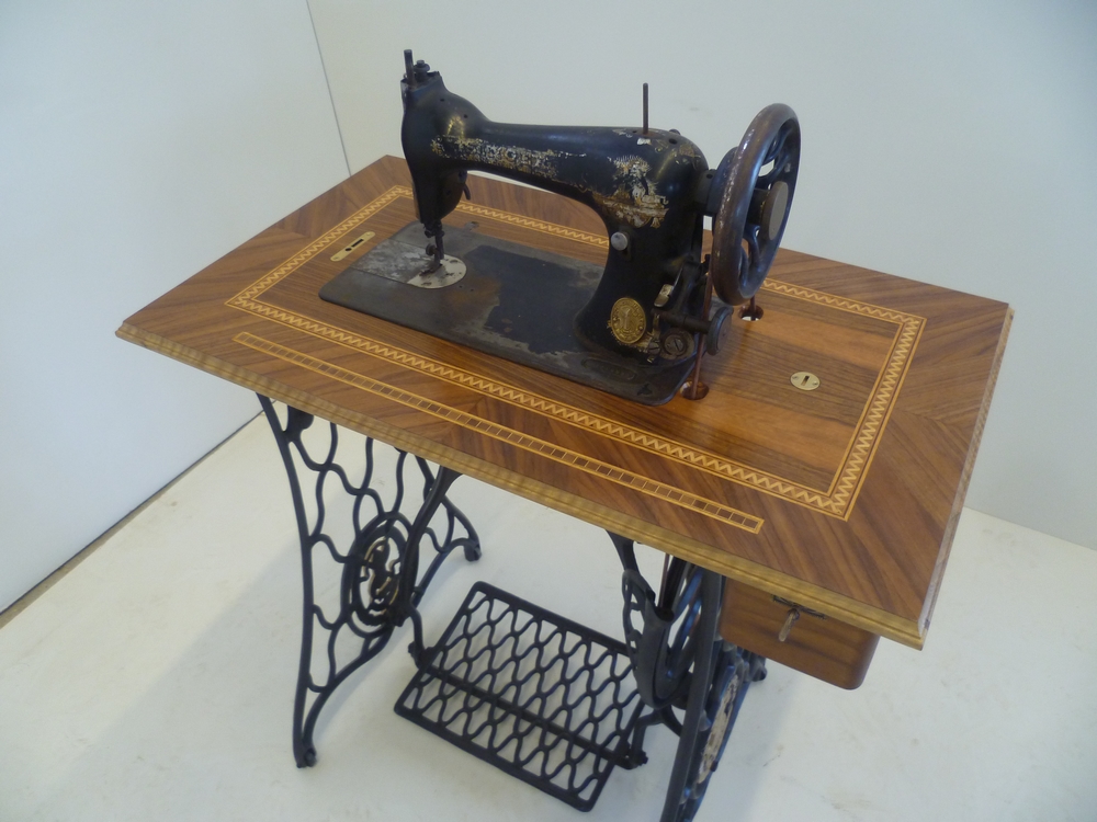 Šicí stroje po opravě (19)